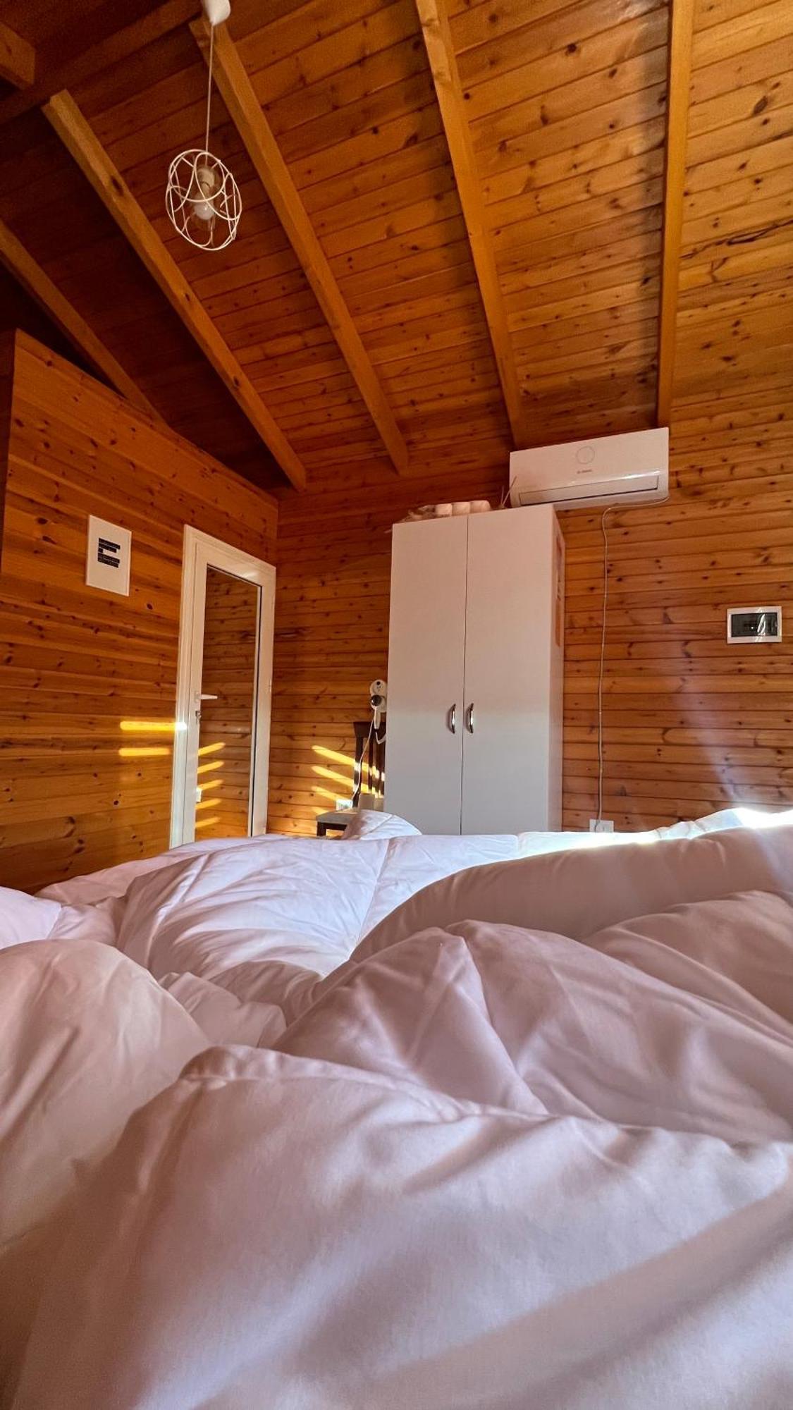 Chalet Jupis Chalet-city View Getaway Durrës