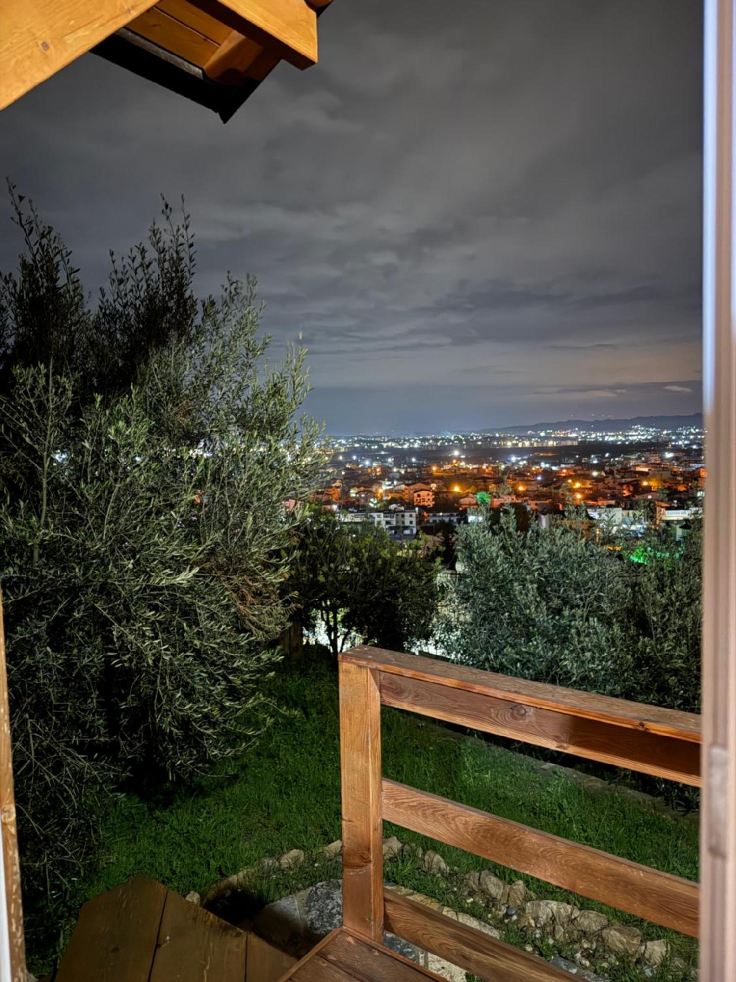 Jupis Chalet-city View Getaway Chalet Durrës